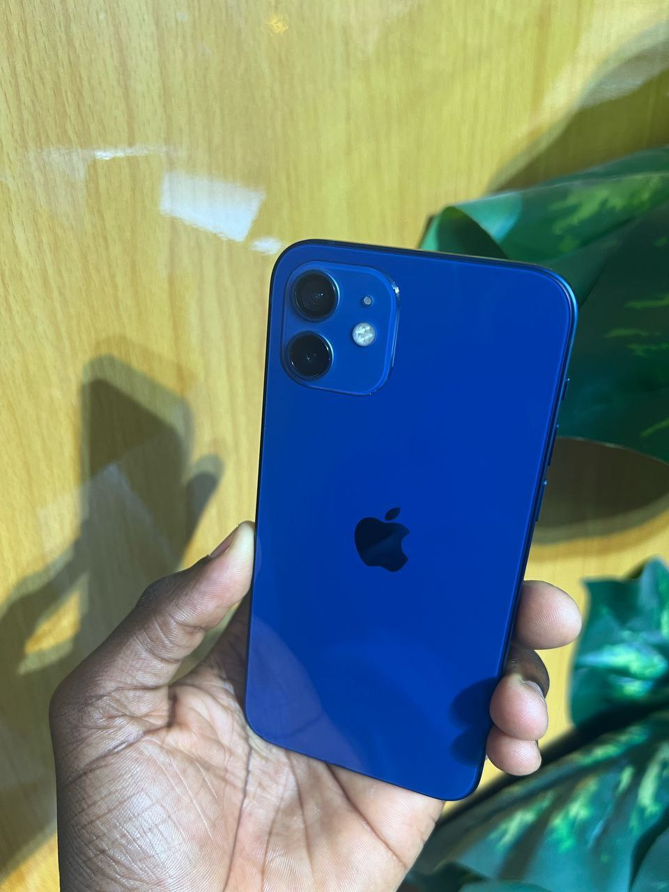_*IPHONE 12  64GB  89BH  NGN290,000*_